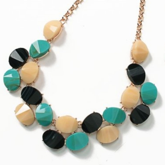 Vintage Oval Bead Pastel Resin Turquoise Necklace - Picture 2 of 3